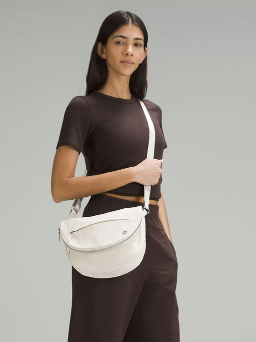 【磁吸扣】【一个包包，两种形态】