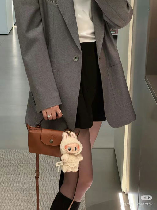 【原价都无货】Longchamp 饺子包，热门干邑色，罕见72折