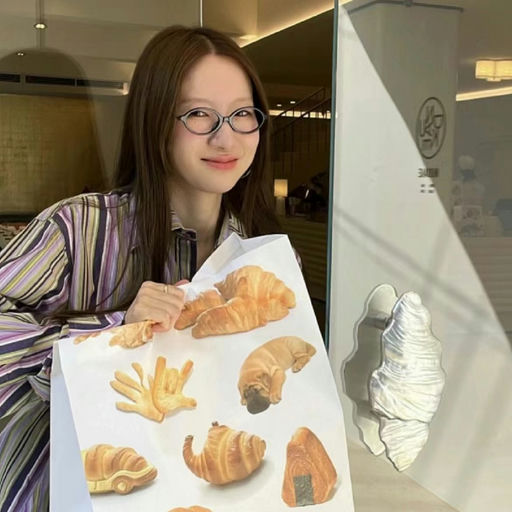 【时髦书呆子】MiuMiu，5折