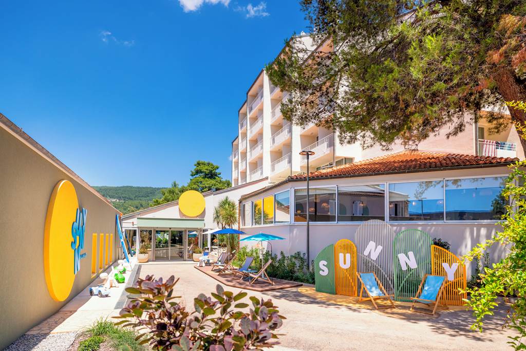 PUY_88545_Rabac_Sunny_Hotel_&_Residence_0724_09.jpg