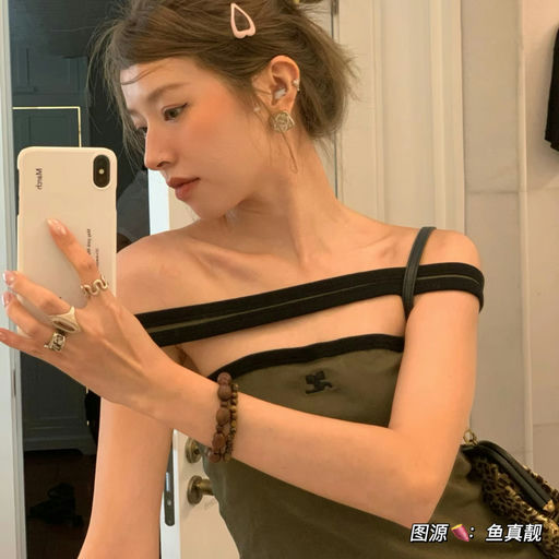 【百变女人】小📕热门