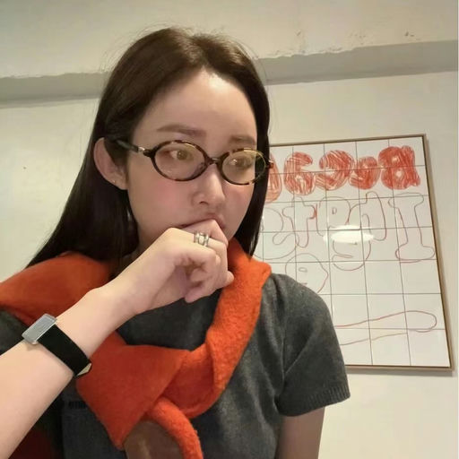 【时髦书呆子】MiuMiu，5折