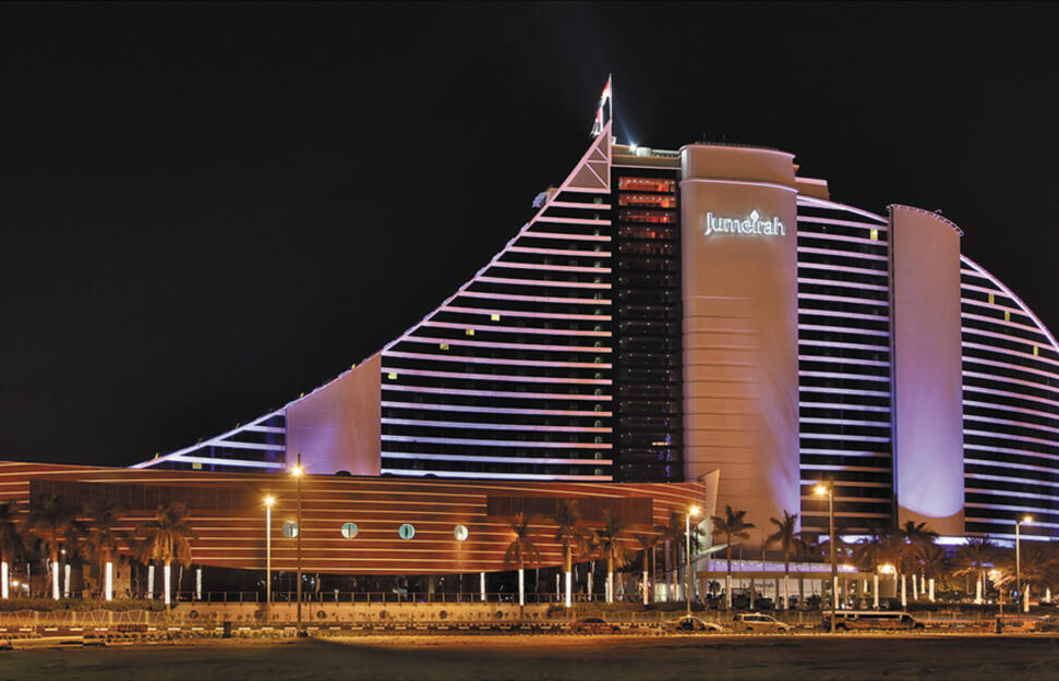 The-Jumeirah-Beach-Hotel-15.jpg