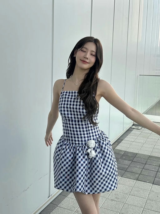 【新款75折】【Self-Portrait 小裙裙】