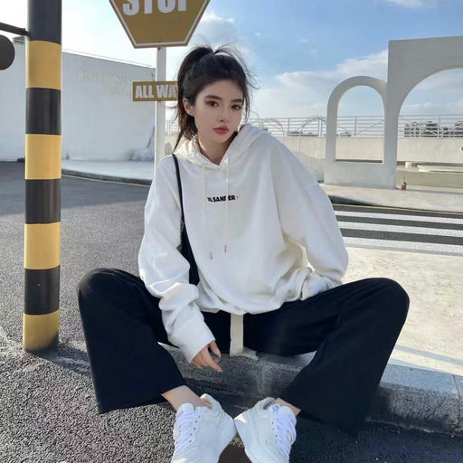 【应季史低】【35折，码全】Jil Sander奶油白卫衣