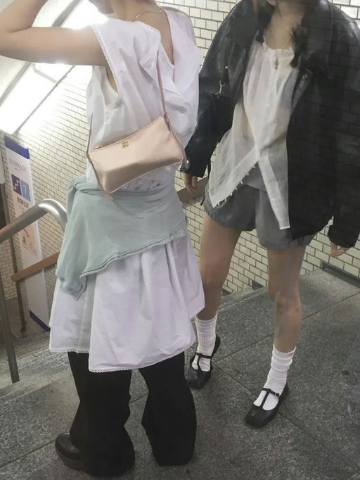 【韩网超火】【Miu Miu 6折！】