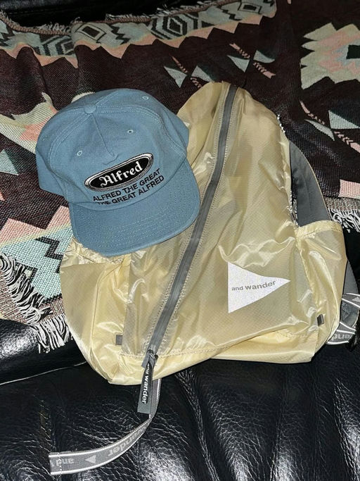 【南韩热门】双肩包加入折扣