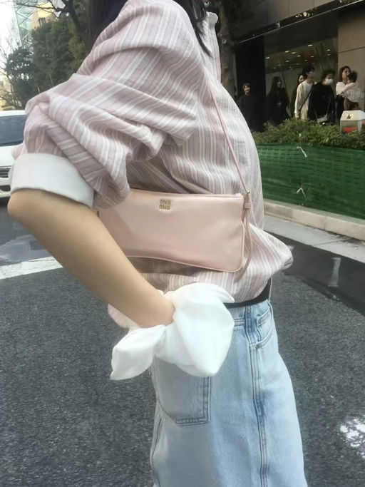 【韩网超火】【Miu Miu 6折！】