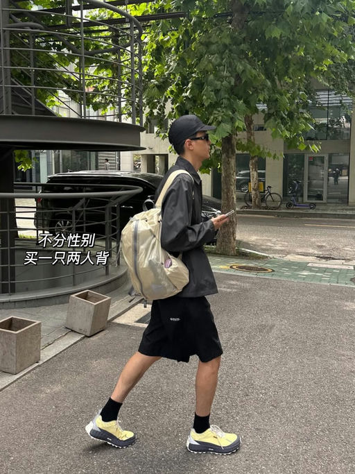 【南韩热门】双肩包加入折扣