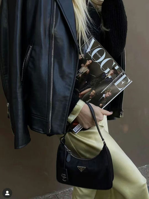 【经典之作】【难得8x折】Prada经典hobo