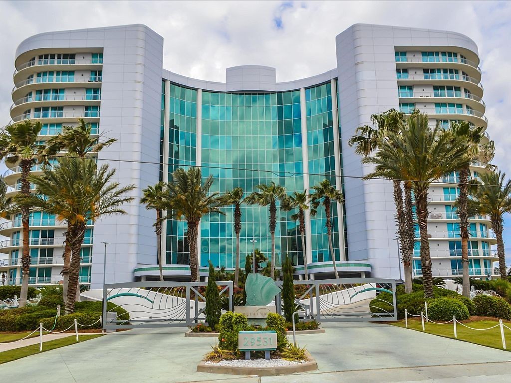 Bella Luna Luxury Condominium