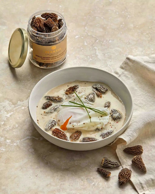 Œuf poché à la crème de morilles
