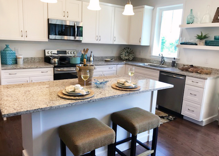 Newlin Ranch - Kitchen with large island