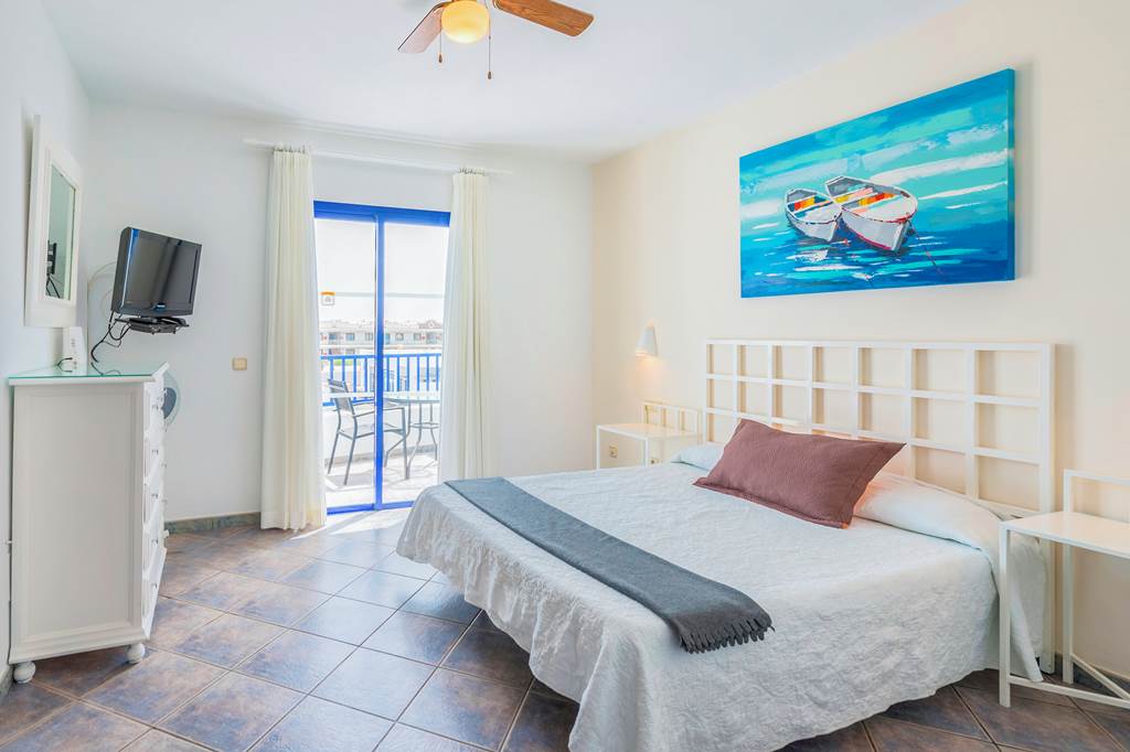 ACE_75760_Villas_Puerto_Rubicon_-_Two_Bedroom_Villa_for_2_1119_08.jpg
