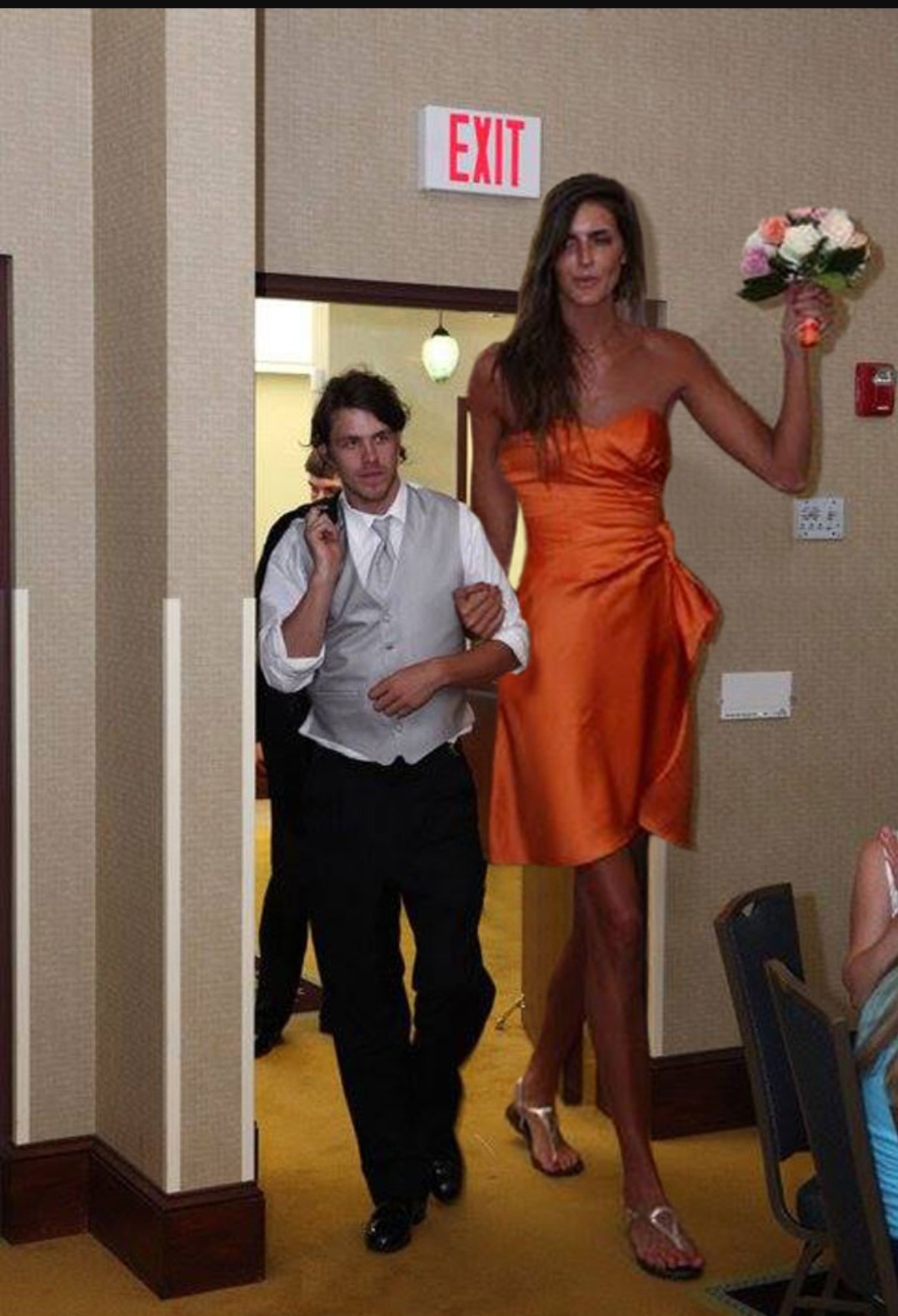 I wish that I have a very tall girlfriend