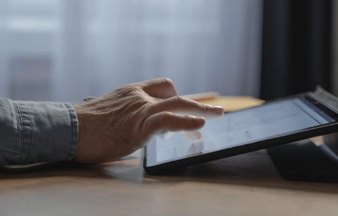 How To Improve Your Online Presence And Get More Leads & Sales