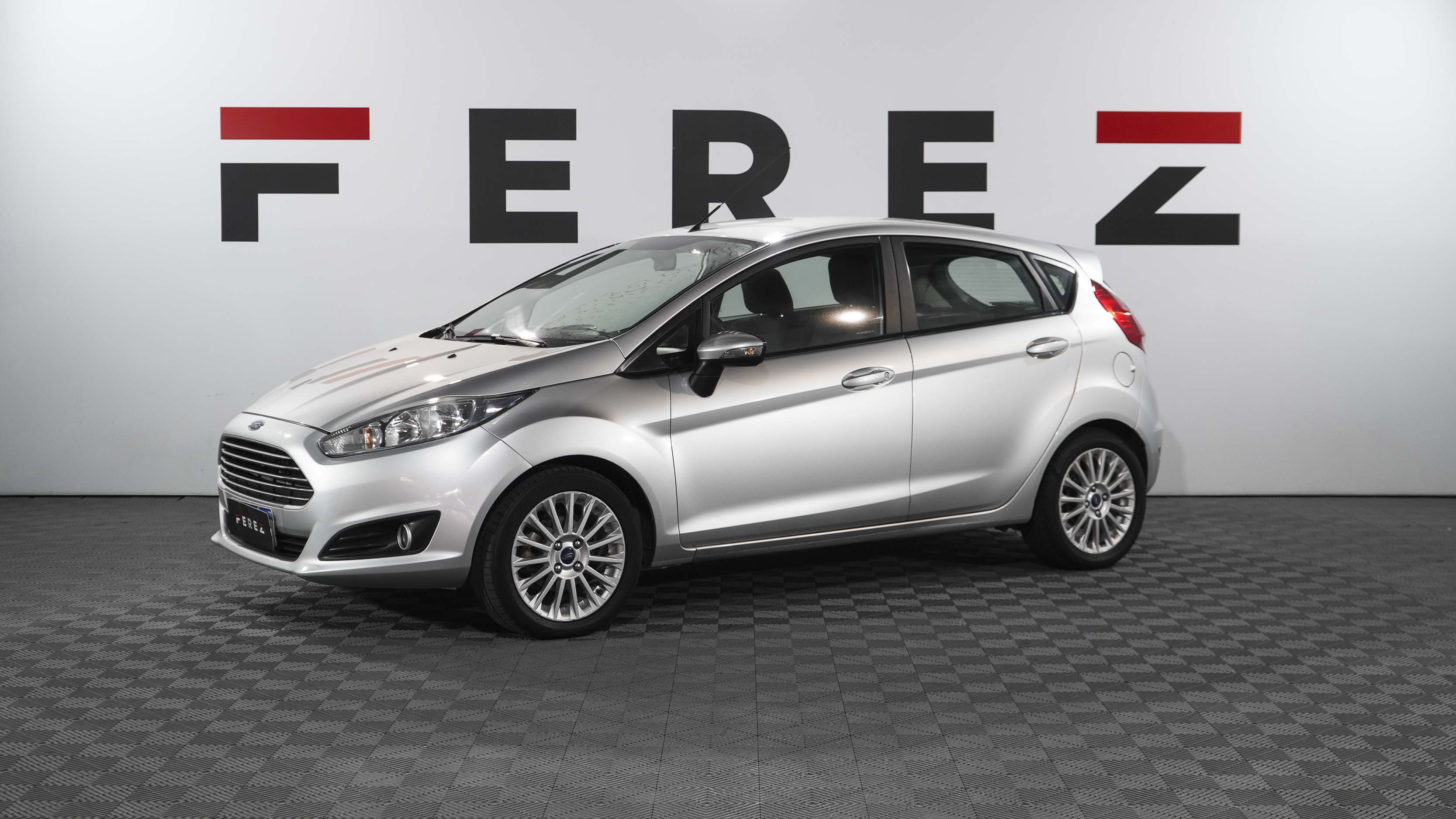 ford FIESTA 1.6 SE MT