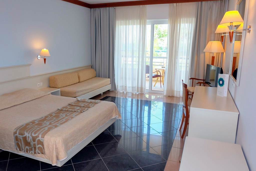 KGS_68540_Kipriotis_Maris_Suites_1122_04.jpg