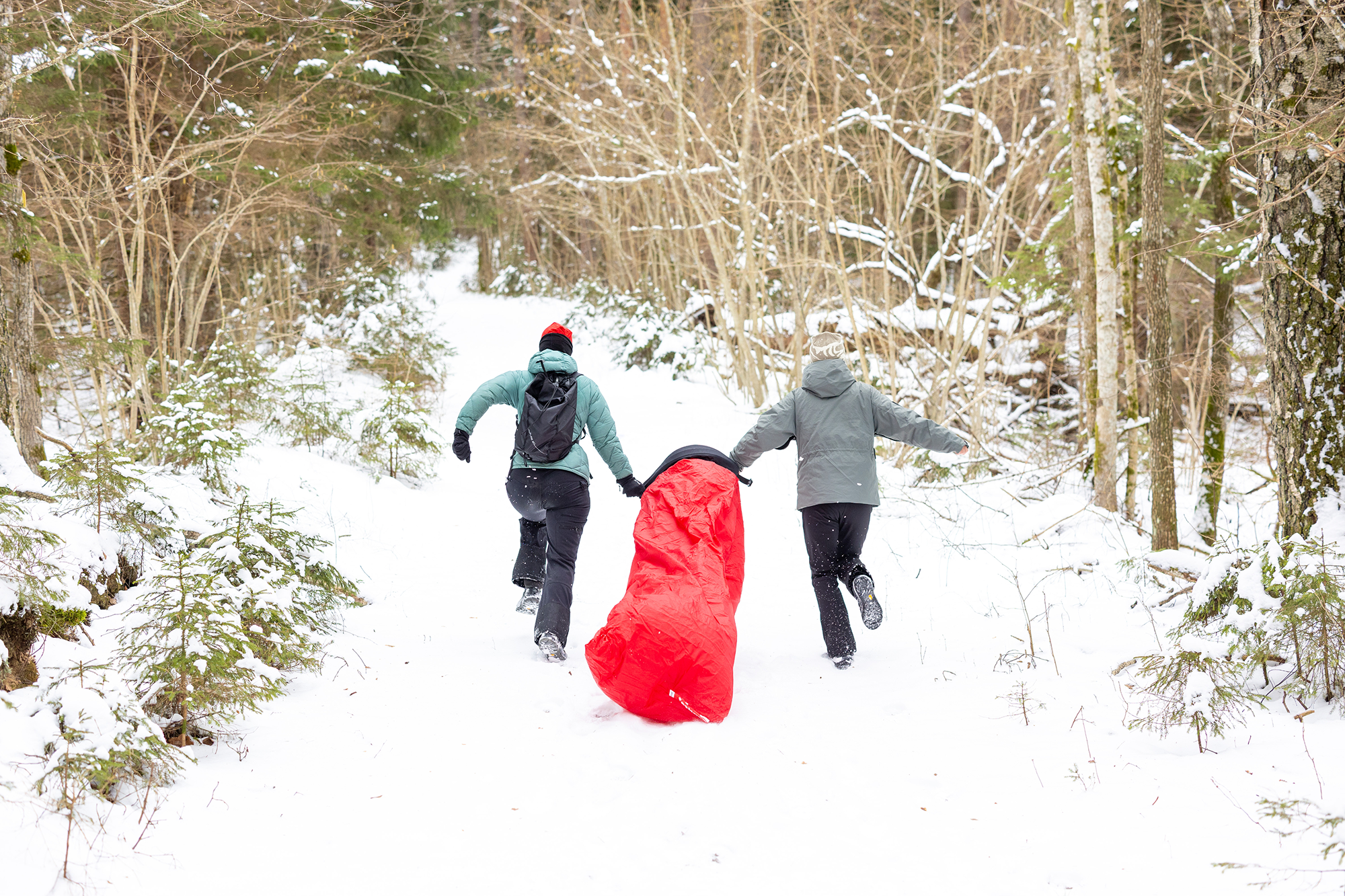 Hike with inflatable sofas
