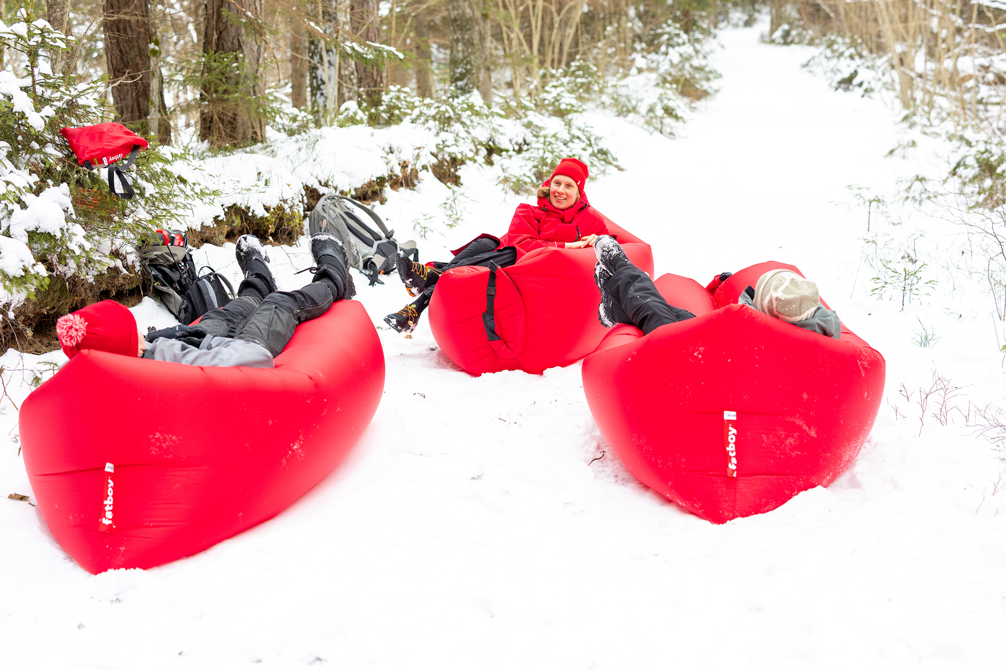 Hike with inflatable sofas 2