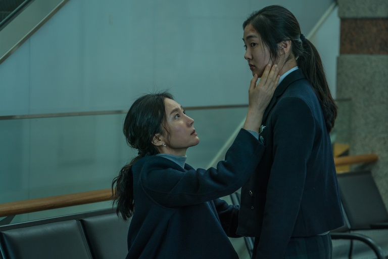 © 2019 SHOWBOX AND REDPETER FILM ALL RIGHTS RESERVED.