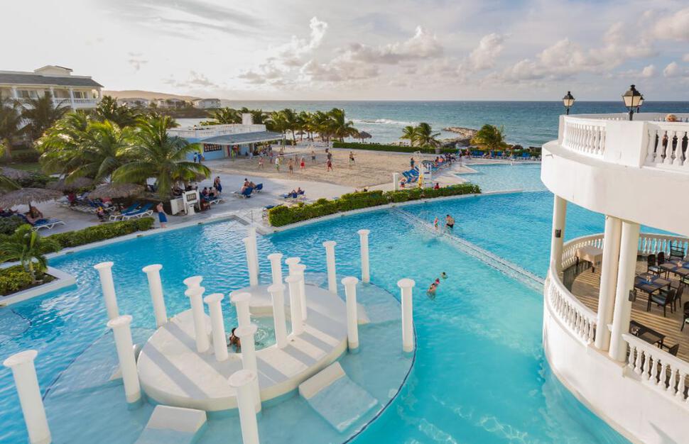 Grand-Palladium-Jamaica-Resort-Spa-16.jpg