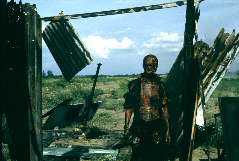 ©2002 Applause Pictures and Raintree Pictures. All Rights Reserved.