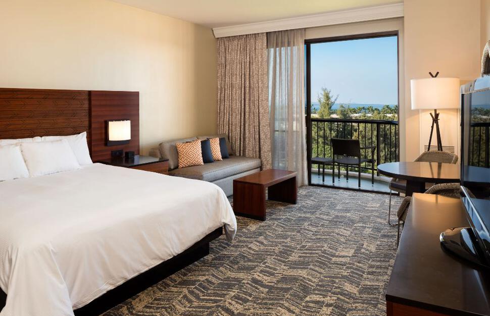 Hilton-Waikoloa-Village-2.jpg
