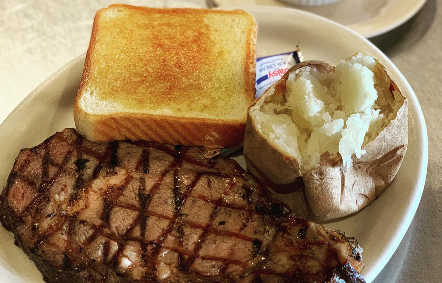 Stop by G&D Pizzeria for lunch or dinner for choice steak in Columbia, MO.