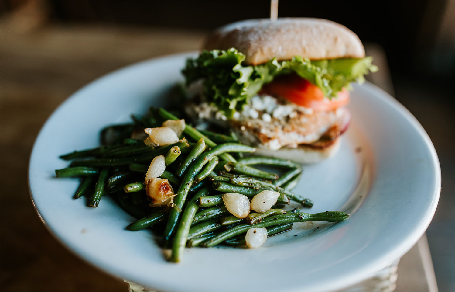 Hot wings served at Deuce Pub & Pit in Columbia, MO.
