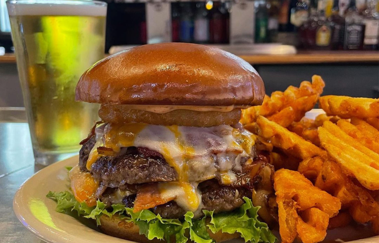 Order fresh & delicious pizza at Deuce Pub & Pit in Columbia, MO.