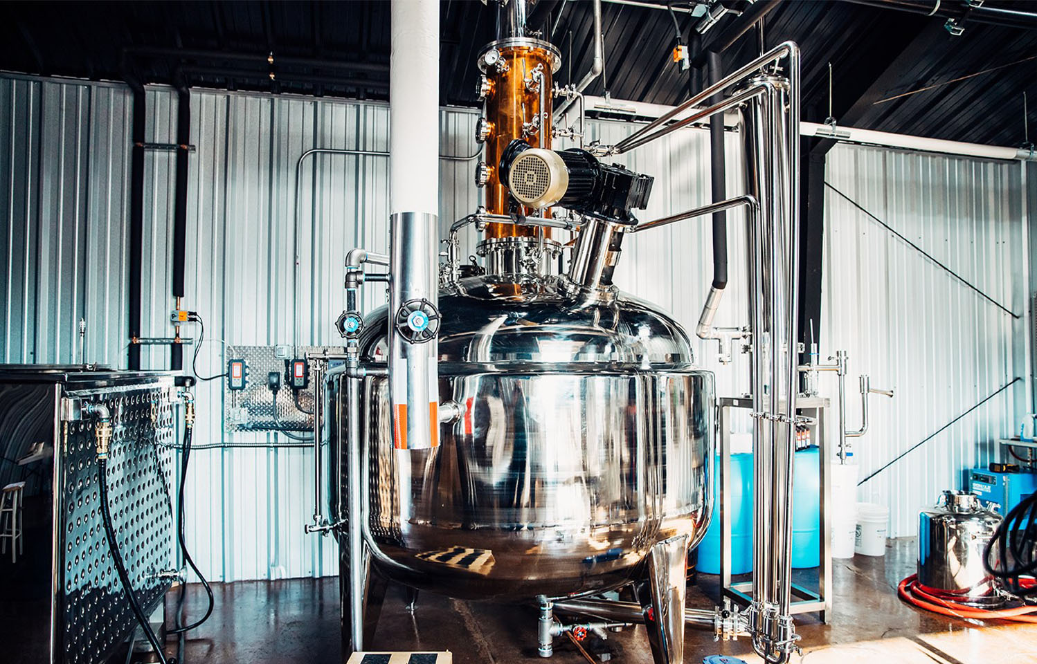 Six Mile Ordinary is a bourbon distillery that is proud to serve spirits in Columbia, MO.