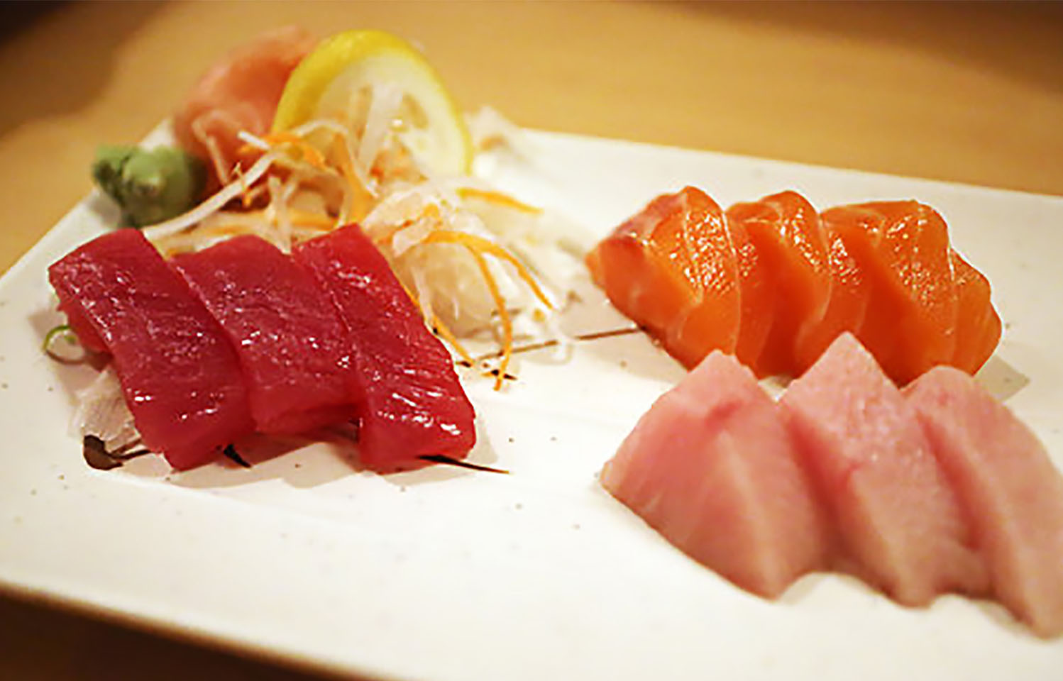 Osaka Japanese Restaurant serves sushi, hibachi meals and classic Japanese dishes in Columbia, MO.