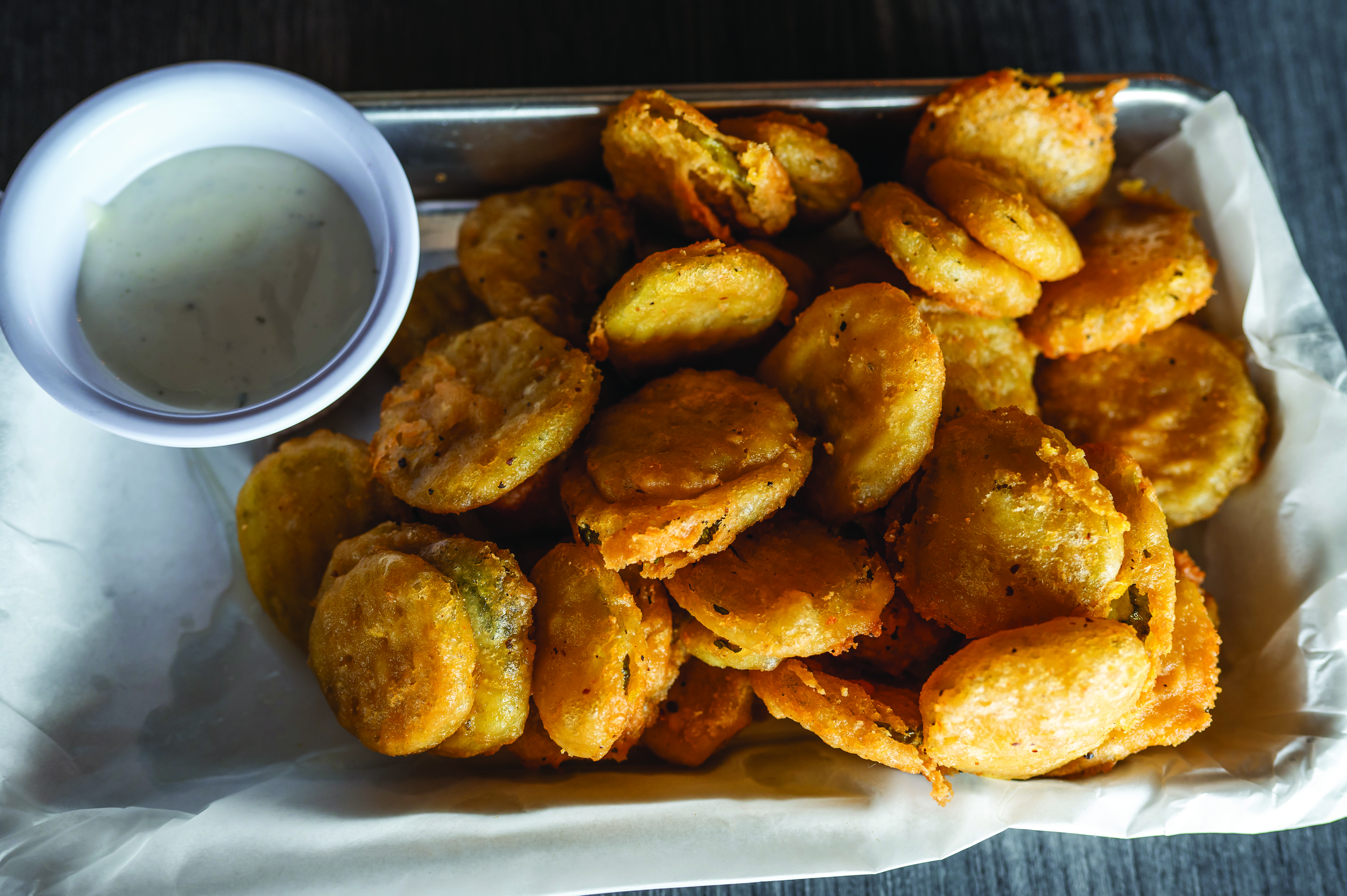 Hot wings served at Deuce Pub & Pit in Columbia, MO.