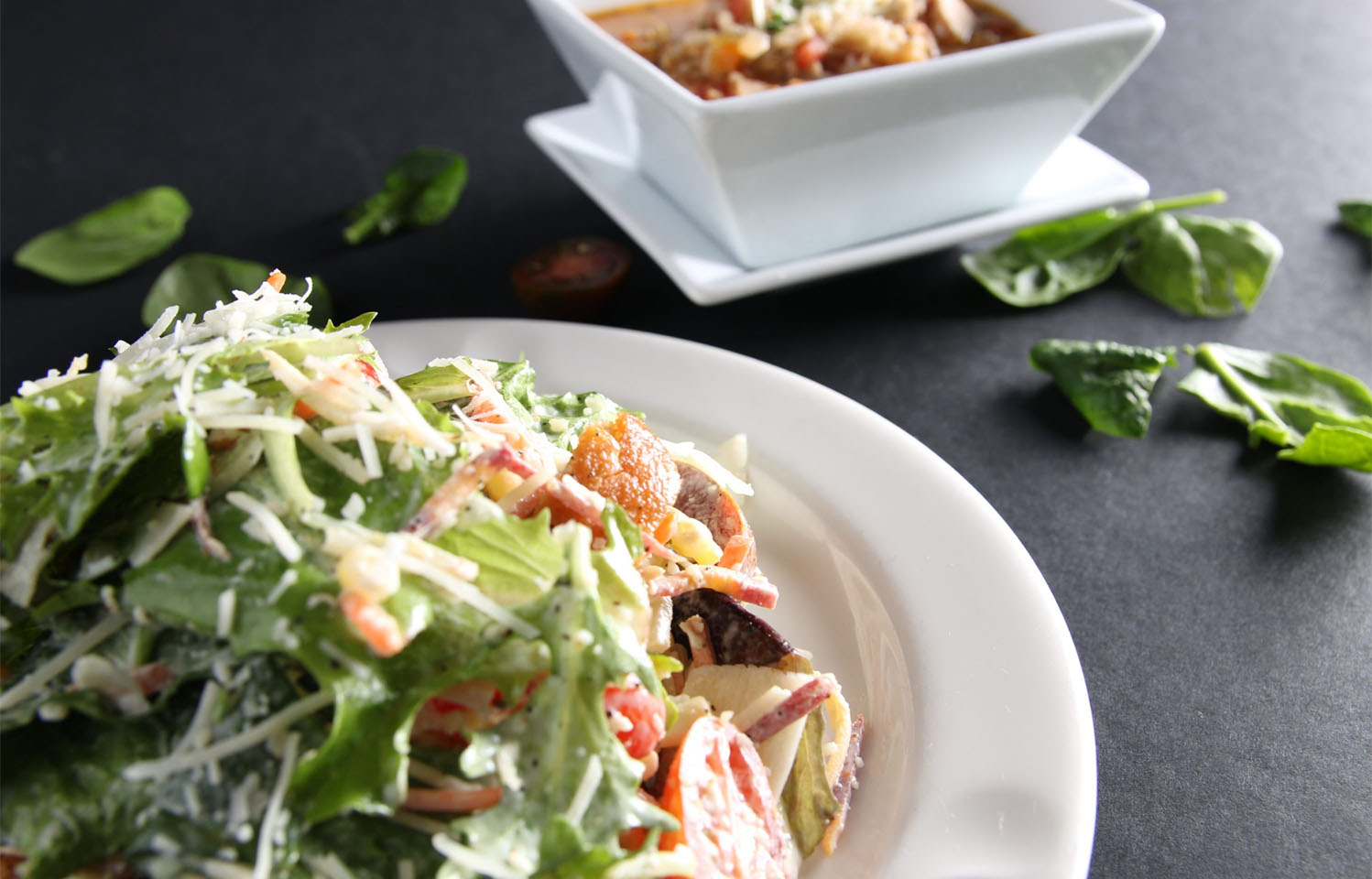 Order fresh & delicious pizza at Deuce Pub & Pit in Columbia, MO.