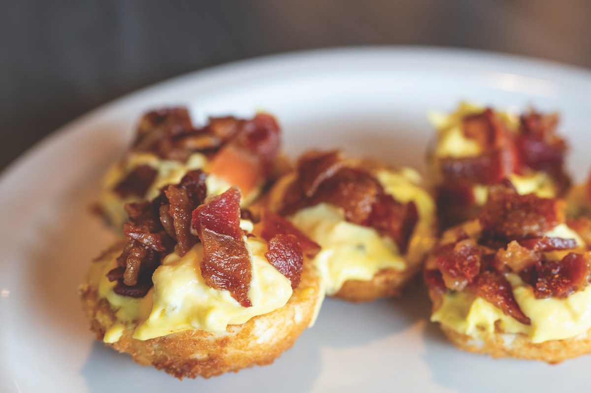 Order fresh & delicious pizza at Deuce Pub & Pit in Columbia, MO.