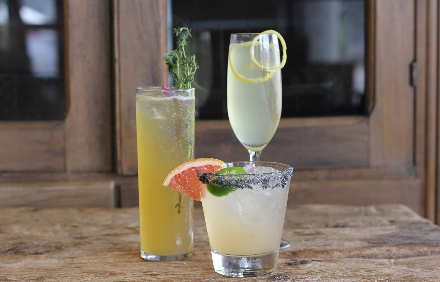 Hot wings served at Deuce Pub & Pit in Columbia, MO.