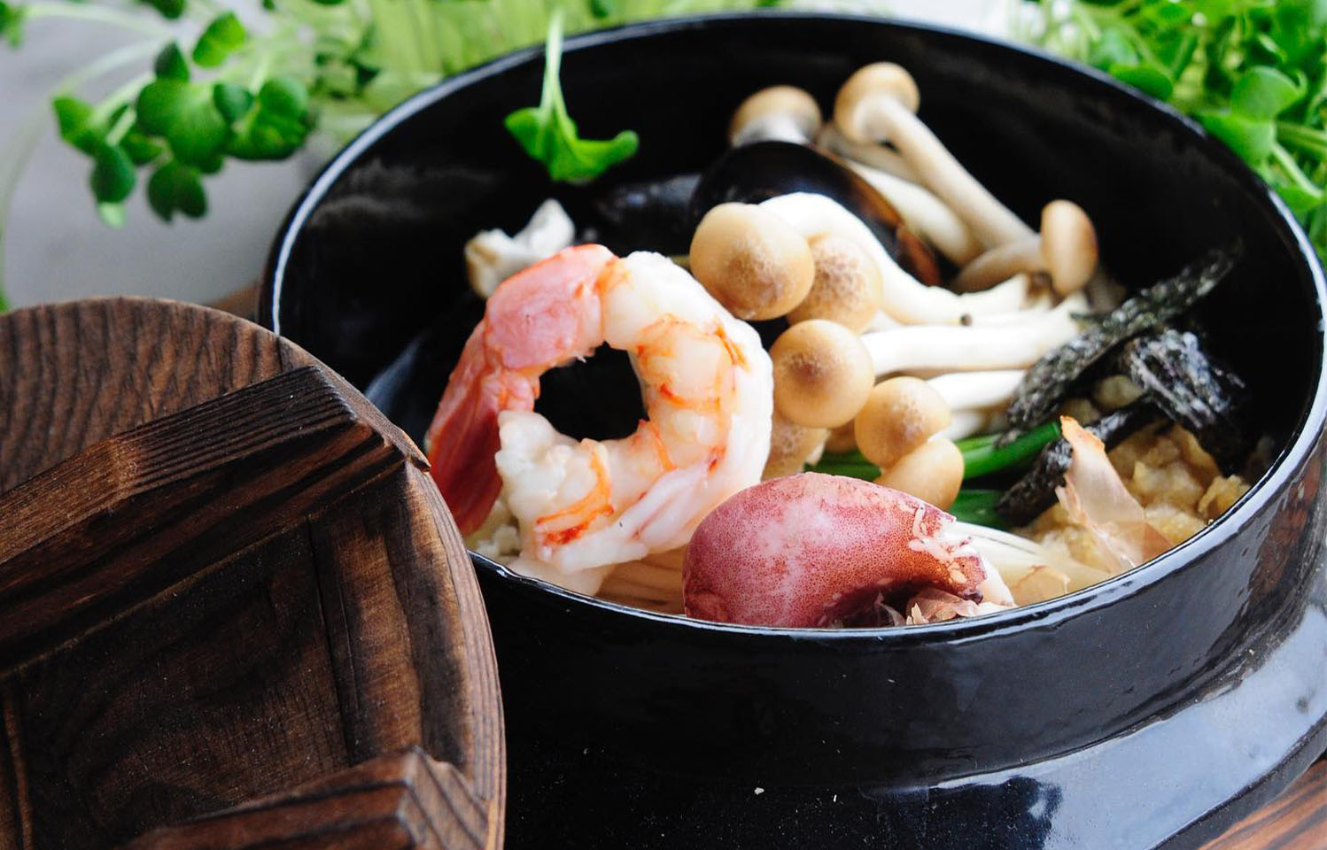 For an exceptional dining experience with friends, come to Geisha Sushi Bar in Columbia, MO.