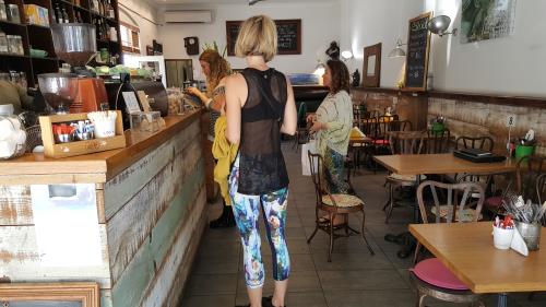 Organic Cafe in Affluent Harbour Side Suburb for Sale