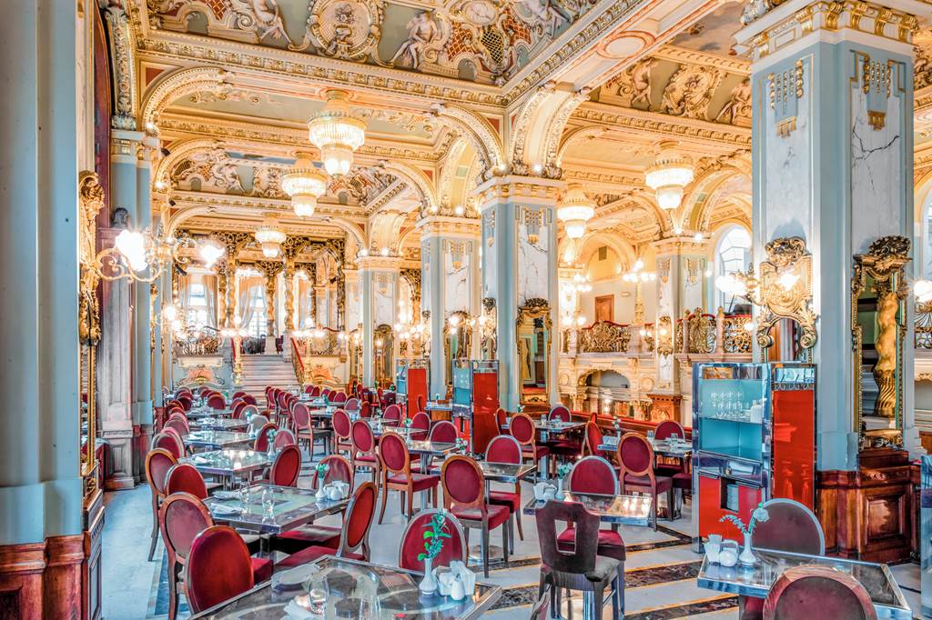 BUD_70703_Anantara_New_York_Palace_Budapest_Hotel_0225_19.jpg