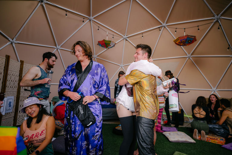 087. UW-23-@stefman_-08585-(Attendees, Saturday, Umbrellavation Oasis).jpg