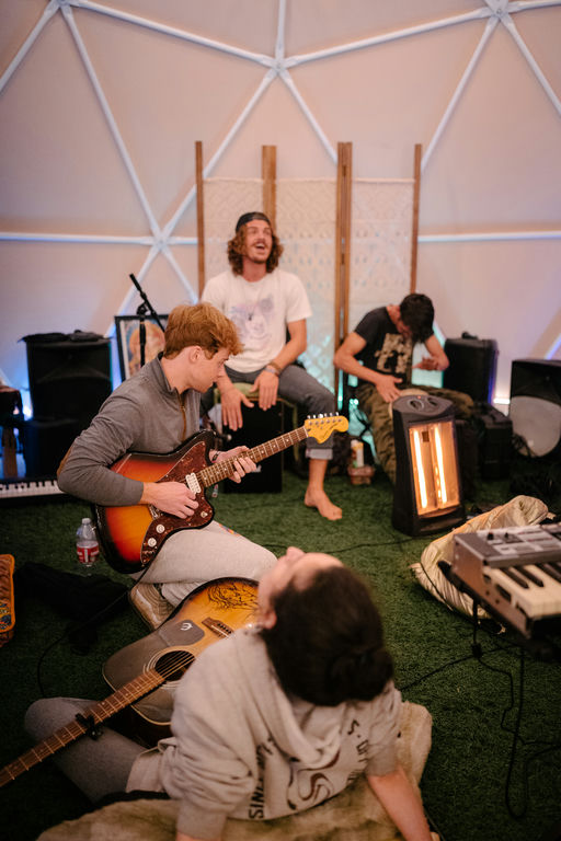 031. UW-23-@stefman_-08726-(Attendees, Friday, Umbrellavation Oasis).jpg