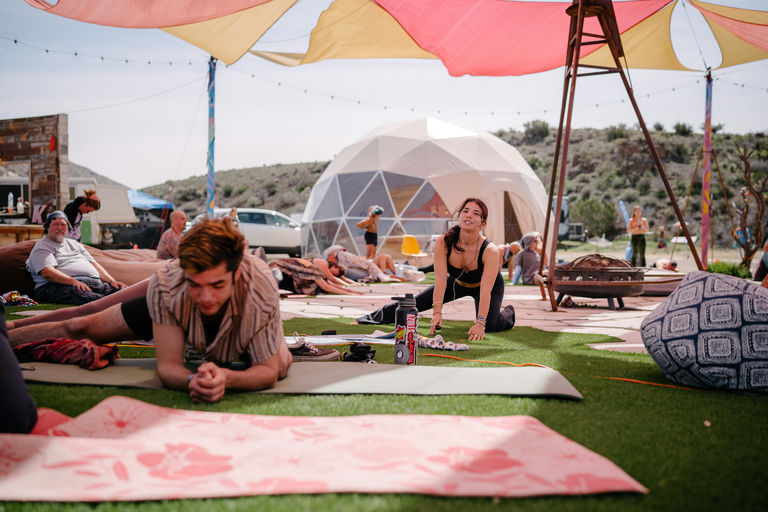 153. UW-23-@stefman_-01445-(Sunday, Umbrellavation Oasis, Workshop, Yoga).jpg