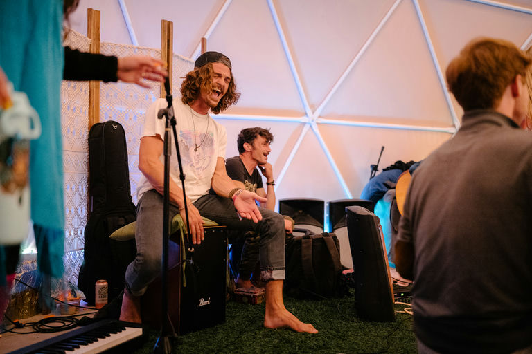 032. UW-23-@stefman_-08761-(Attendees, Friday, Umbrellavation Oasis).jpg