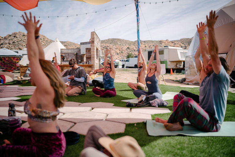 150. UW-23-@stefman_-01375-(Sunday, Umbrellavation Oasis, Workshop, Yoga).jpg