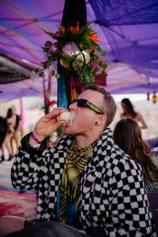 061. UW-23-@stefman_-09545-(Attendees, PG Squirt House, Saturday).jpg