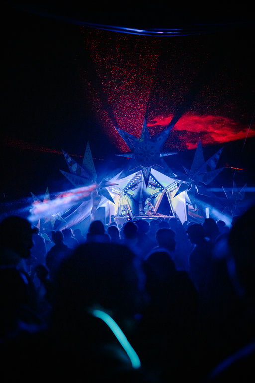 036. UW-23-@stefman_-08836-(Crowd, Nozu Live, Saturday, Umbrella Stage).jpg