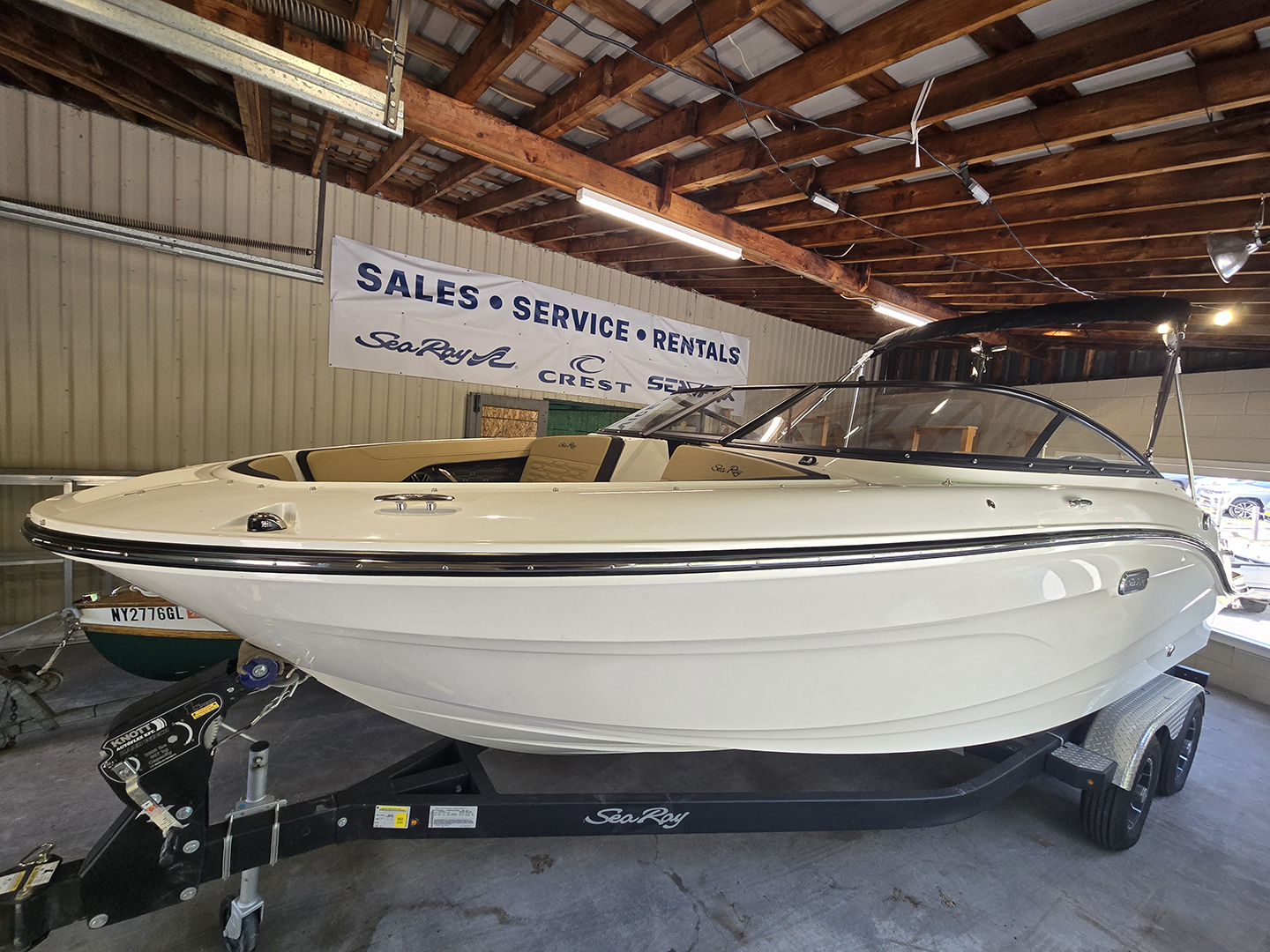 2025 Sea Ray SPX 210 OB