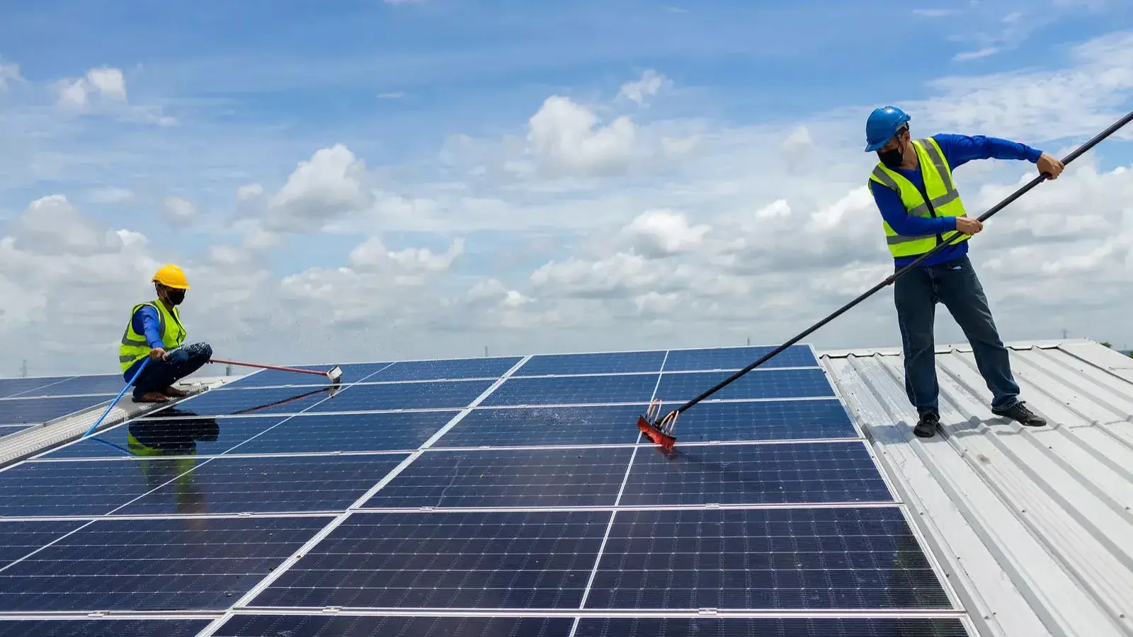 Rooftop Solar Panel Cleaning
