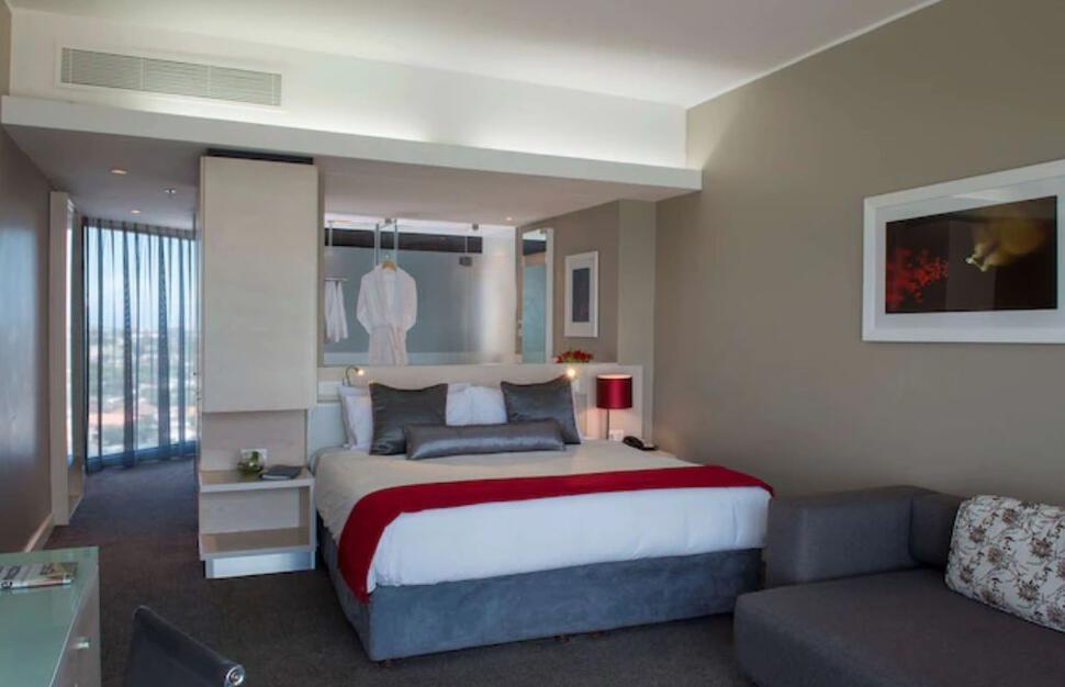 Radisson-Blu-Hotel-Port-Elizabeth-6.jpg
